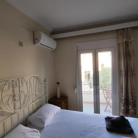 Апартаменты Port House